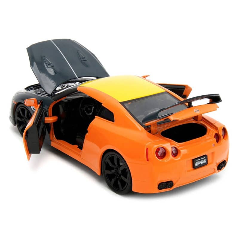 Naruto Shippuden Nissan GT R R Die cast Car with Naruto Die cast Figure