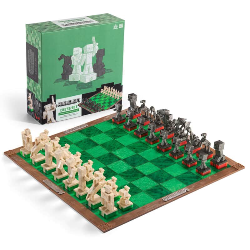 Minecraft Surface Hero VS Monsters Chess Game
