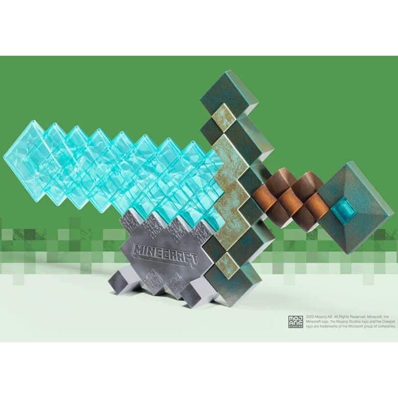 ​Minecraft Collector Replica Diamond Sword