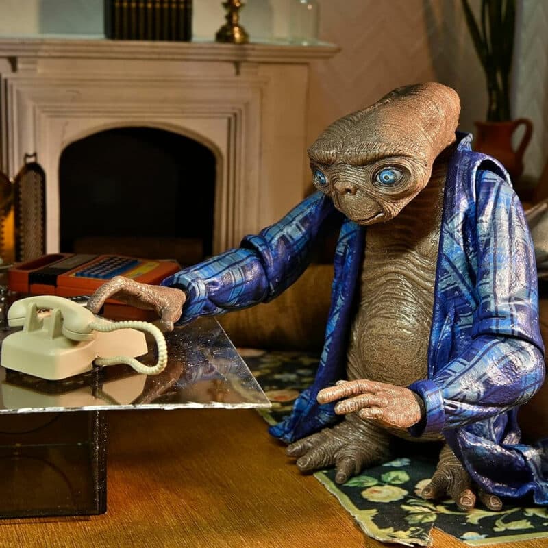 E.T. - 40th Anniversary Telepathic E.T. Ultimate Action Figure