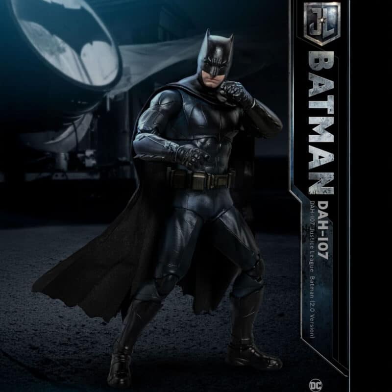 Justice League Batman 1:9 Scale Dynamic 8ction Heroes Action Figure
