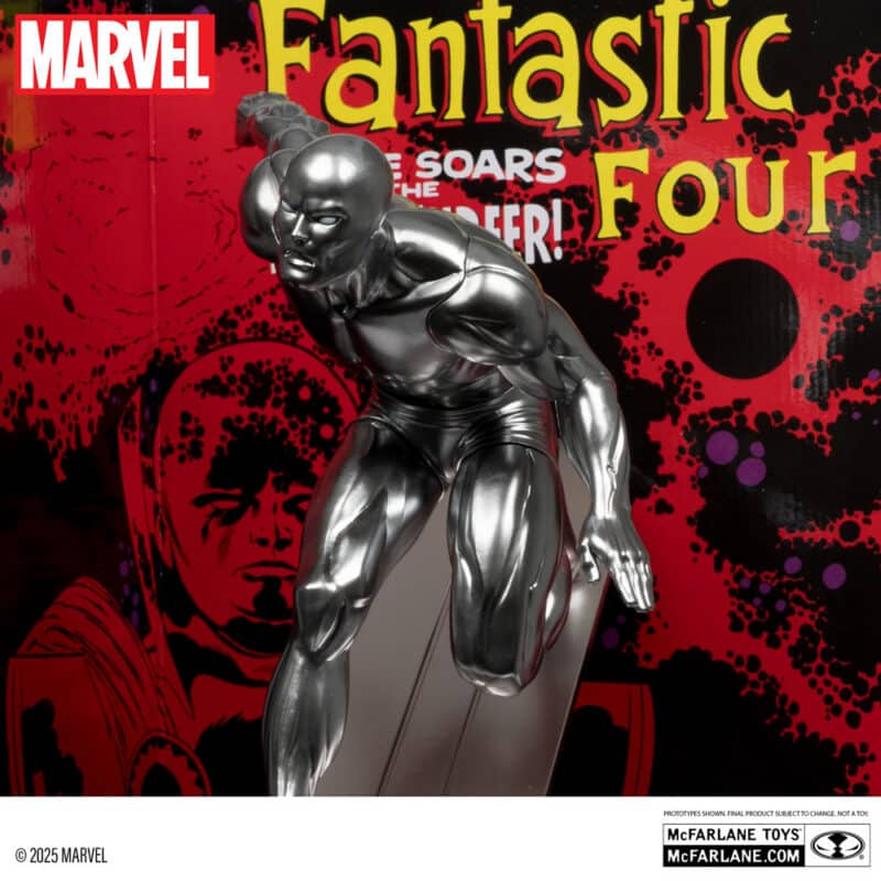 Marvel Silver Surfer 1:6th Scale Collectible with Scene